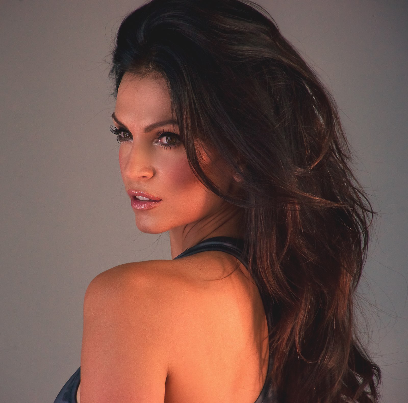 Denise Milani gallery photo 24
