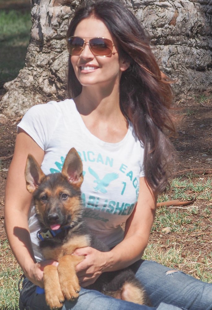 Denise Milani gallery photo 29
